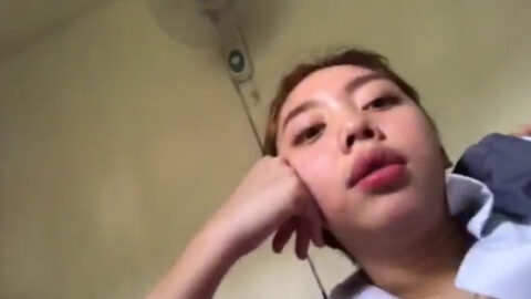Bored sa School si Ganda Kaya Sinubo Ang Nota ng Gwardya