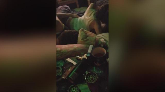 Bakit Sa Bawat Pagtitig Mo Sa Akin, Libog Ang Nararamdaman Ko Bilang Tayo’y Nagsasalo Sa Itaas Ng Takot At Silaw ng Kiki Mo?