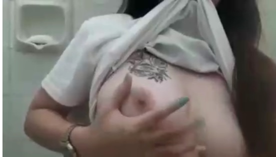 Grabe mga pre pag maputi talaga eh pinkish nips