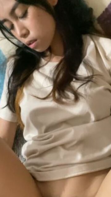 Libre Creampie si Ramil Tuwing Infertile si Camille